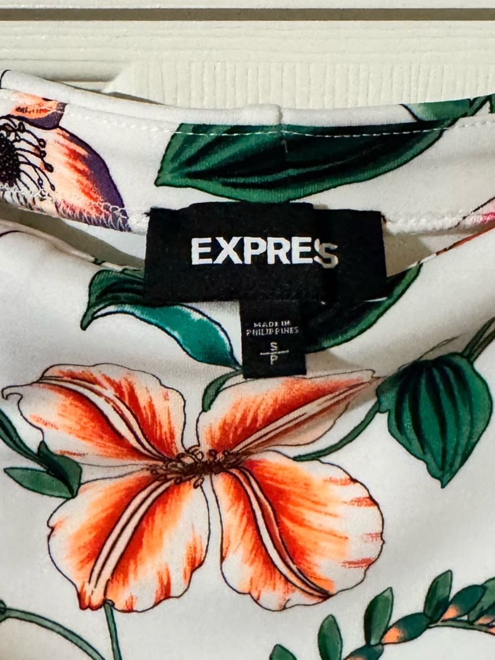 Express White Floral Pencil Skirt with Pink, Orange & Purple Blooms - Picture 3 of 3